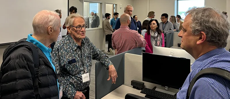 Vernon Smith in the VSEEL lab